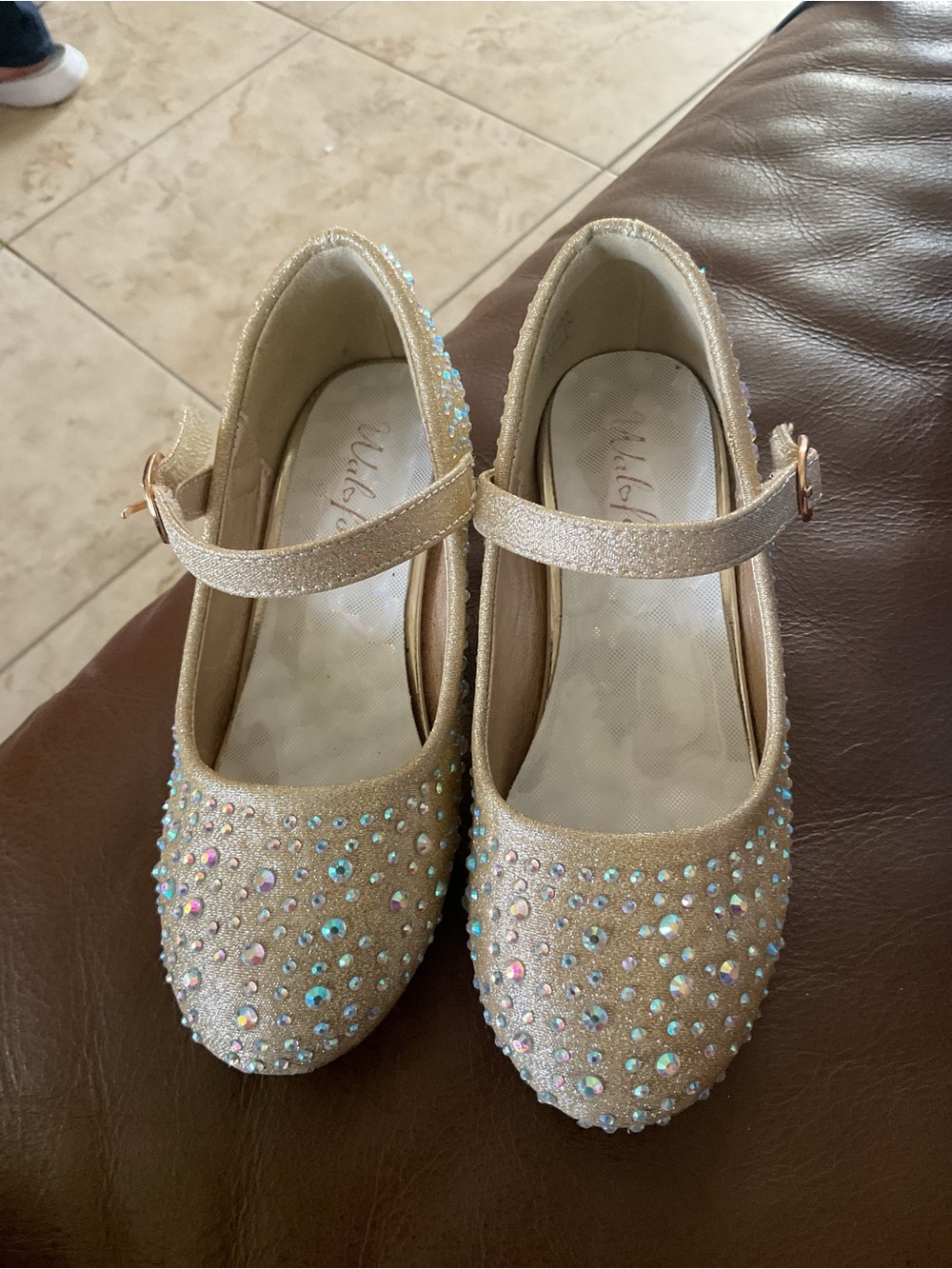 Girls Sparkle Mary Jane Shoes with Heel in Champagne with Rhinestones